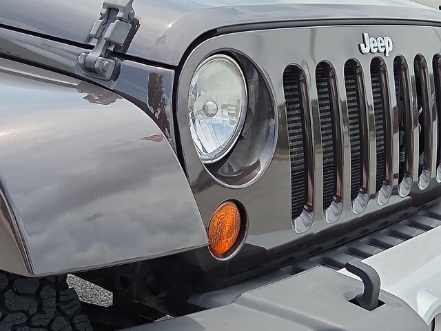2013 Jeep Wrangler Sahara 4WD