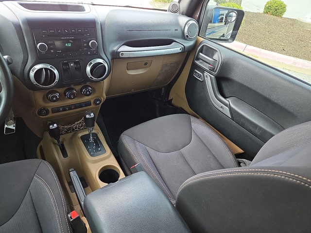2013 Jeep Wrangler Sahara 4WD