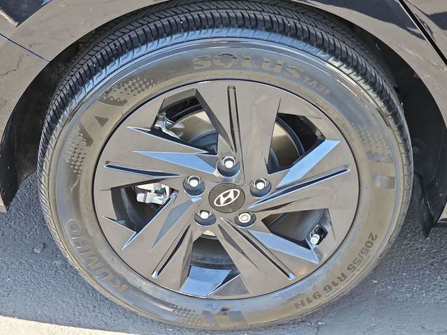 2022 Hyundai Elantra Hybrid Blue