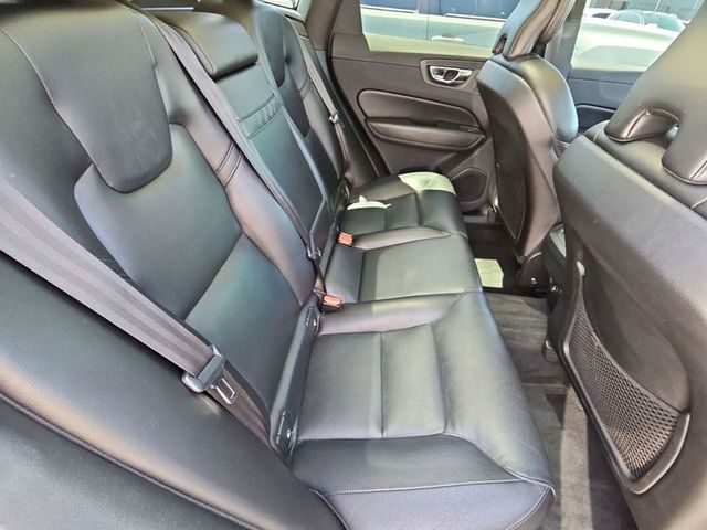 2019 Volvo XC60 T5 Momentum AWD