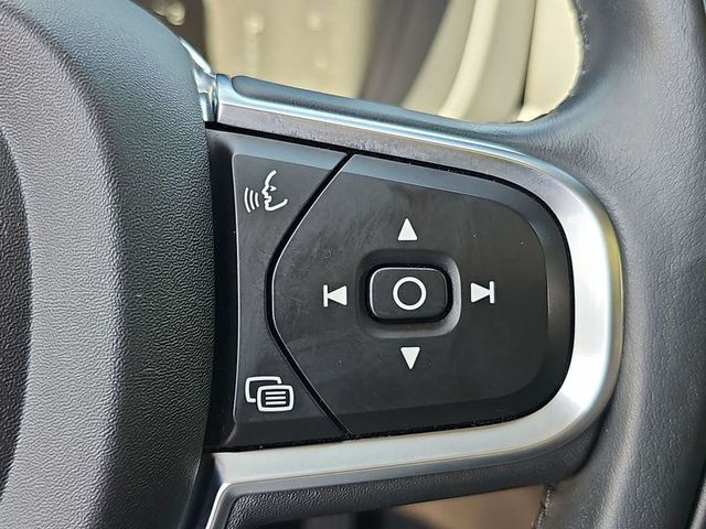 2019 Volvo XC60 T5 Momentum AWD