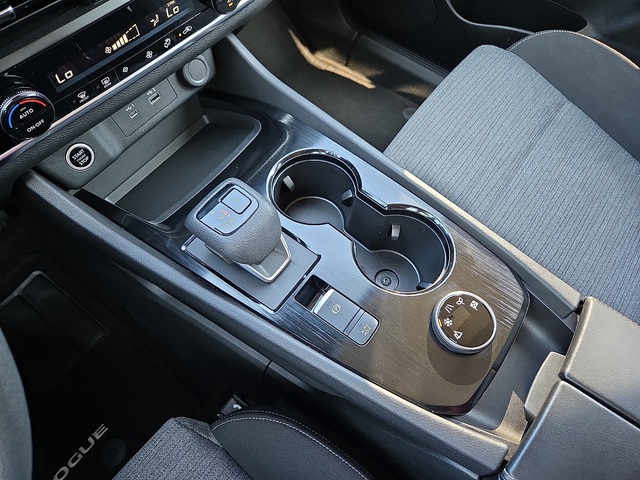 2023 Nissan Rogue SV AWD