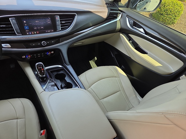 2020 Buick Enclave Essence FWD