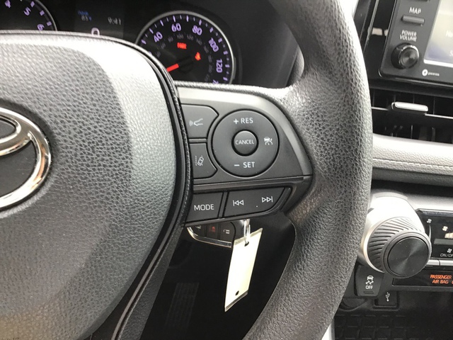 2020 Toyota RAV4 LE FWD
