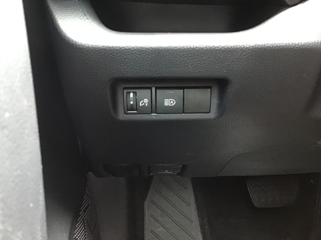 2020 Toyota RAV4 LE FWD