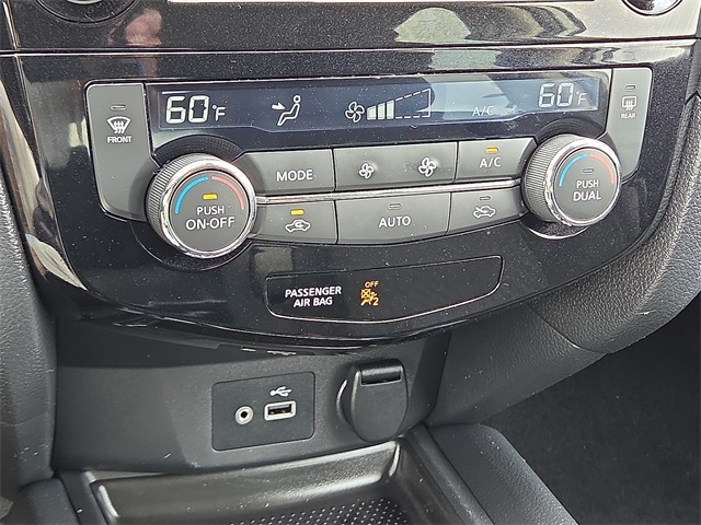 2019 Nissan Rogue SV FWD