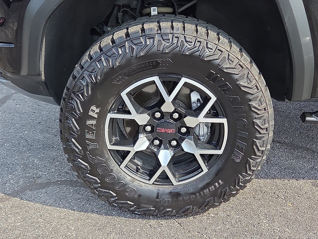 2023 GMC Canyon AT4X 4WD