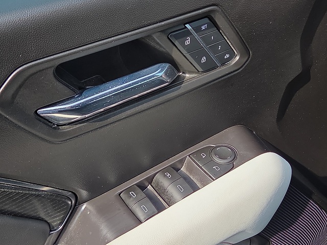 2023 GMC Canyon AT4X 4WD
