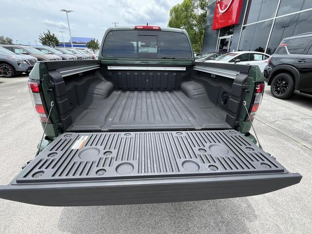 2024 Nissan Frontier SL 4WD