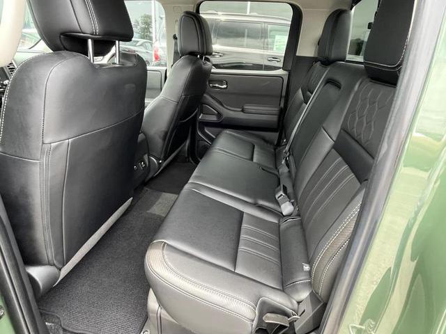 2024 Nissan Frontier SL 4WD