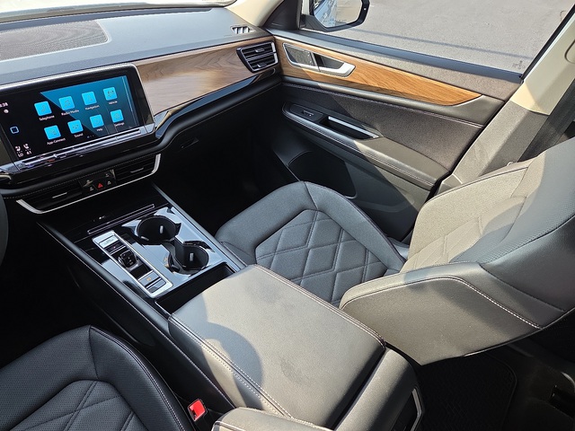2024 Volkswagen Atlas 2.0T SE w/Tech 4MOTION