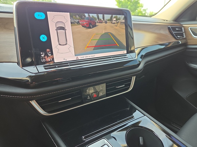 2024 Volkswagen Atlas 2.0T SE w/Tech 4MOTION
