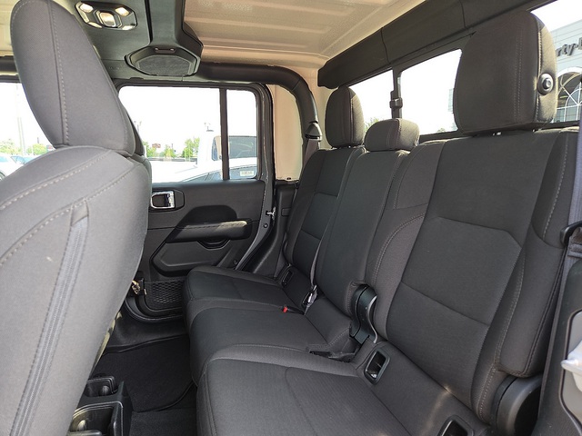 2023 Jeep Gladiator Overland 4WD