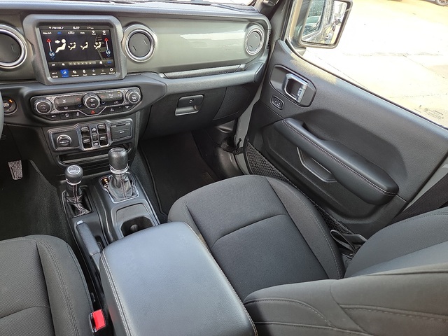 2023 Jeep Gladiator Overland 4WD