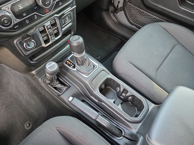 2023 Jeep Gladiator Overland 4WD