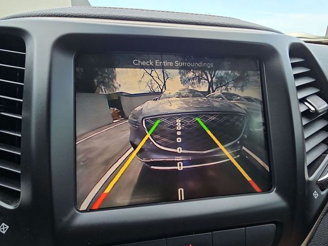 2015 Jeep Cherokee Limited FWD