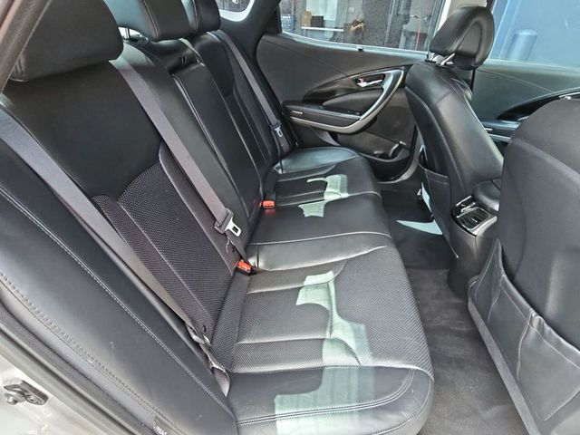 2012 Hyundai Azera Base