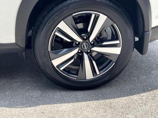 2023 Nissan Rogue Platinum FWD