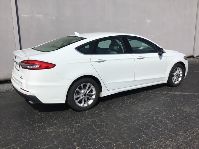 2020 Ford Fusion SE