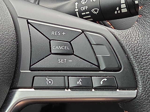 2018 Nissan Kicks SR FWD