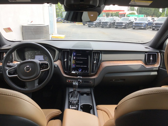 2021 Volvo XC60 T5 FWD Inscription