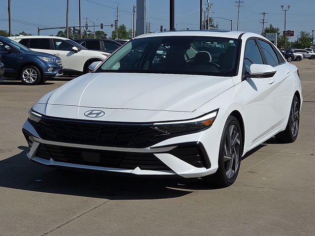 2025 Hyundai Elantra Limited