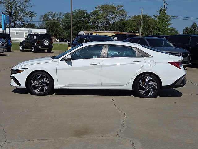 2025 Hyundai Elantra Limited