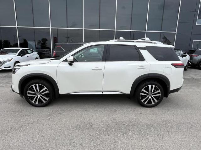 2024 Nissan Pathfinder Platinum 2WD