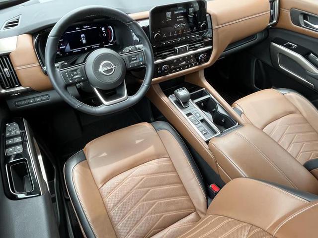 2024 Nissan Pathfinder Platinum 2WD