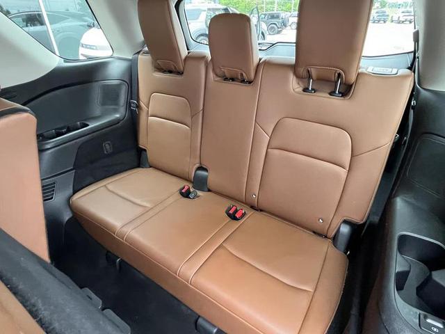 2024 Nissan Pathfinder Platinum 2WD