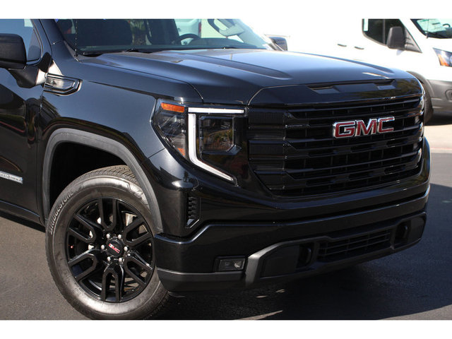 2023 GMC Sierra 1500 Elevation w/3SB 4WD 147WB