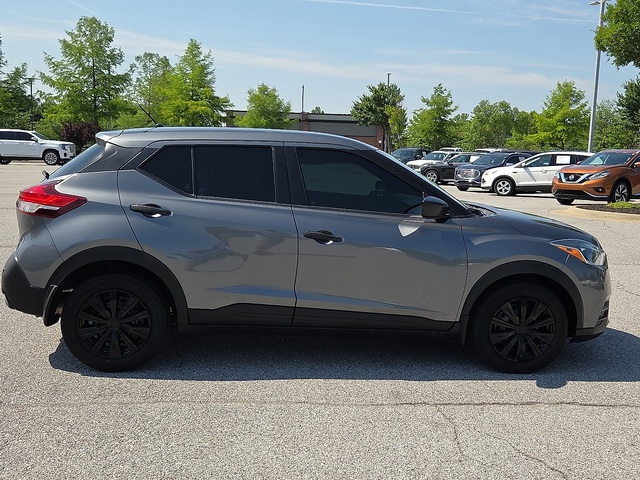 2020 Nissan Kicks S FWD