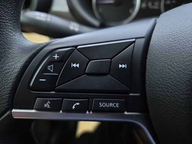 2020 Nissan Kicks S FWD