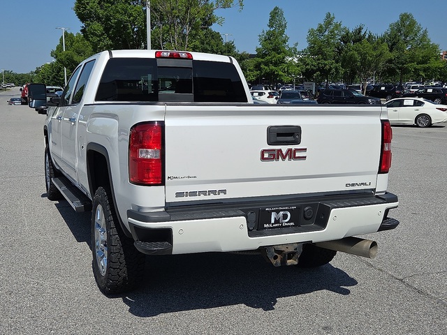 2018 GMC Sierra 2500HD Denali 4WD 153WB