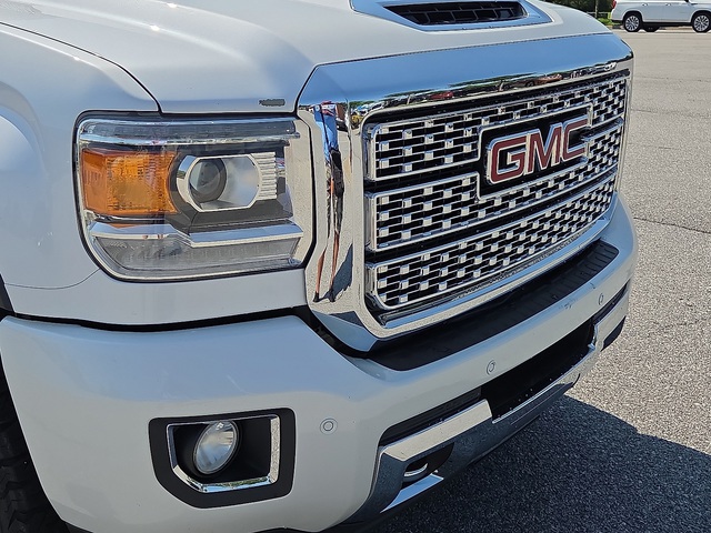 2018 GMC Sierra 2500HD Denali 4WD 153WB