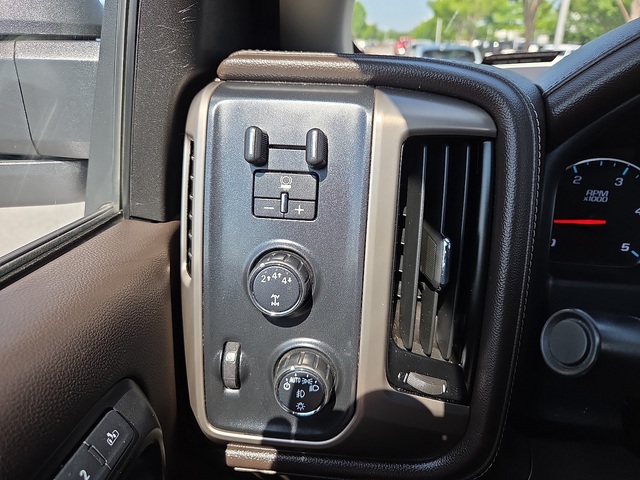 2018 GMC Sierra 2500HD Denali 4WD 153WB