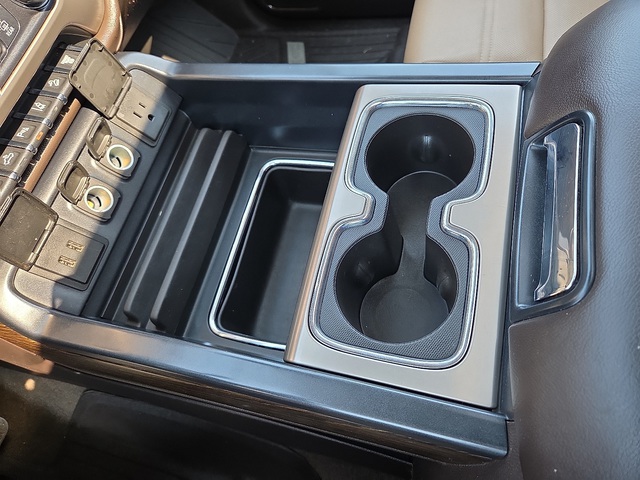 2018 GMC Sierra 2500HD Denali 4WD 153WB