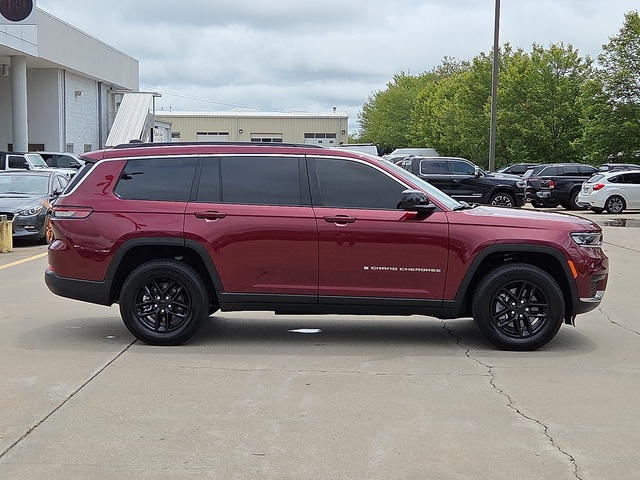 2024 Jeep Grand Cherokee Laredo X 4WD L