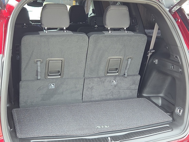 2024 Jeep Grand Cherokee Laredo X 4WD L