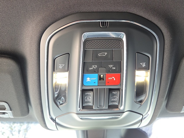 2024 Jeep Grand Cherokee Laredo X 4WD L