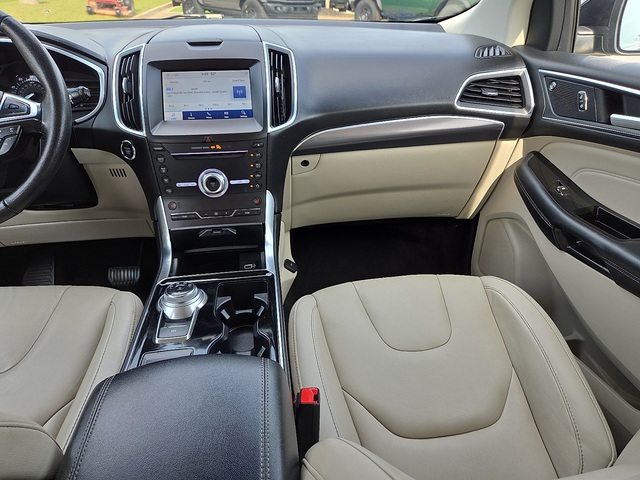 2019 Ford Edge Titanium FWD