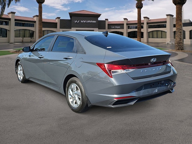 2023 Hyundai Elantra SE