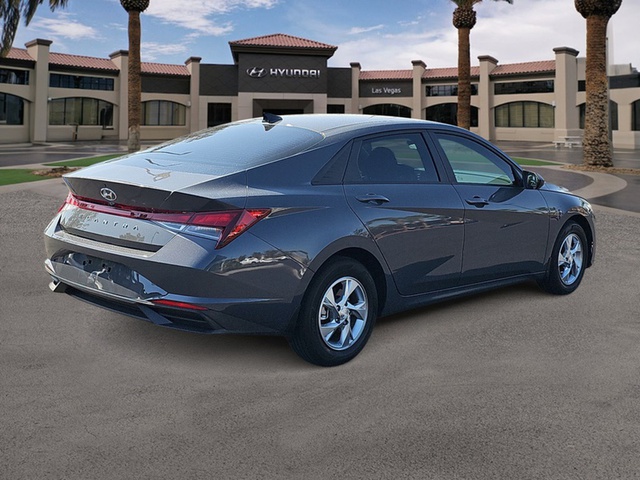 2023 Hyundai Elantra SE