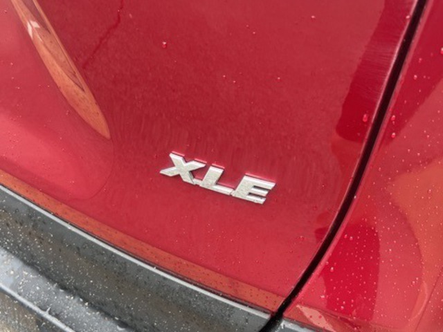 2022 Toyota RAV4 XLE Premium FWD