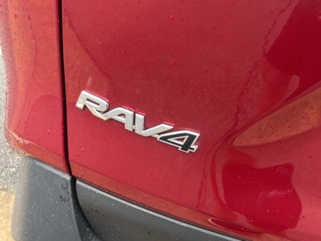 2022 Toyota RAV4 XLE Premium FWD