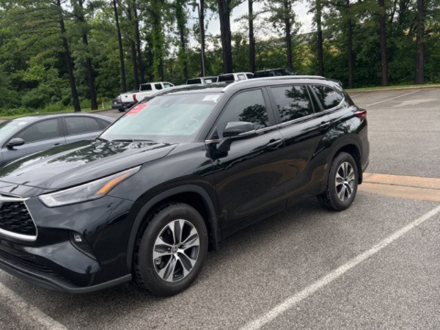 2024 Toyota Highlander FWD