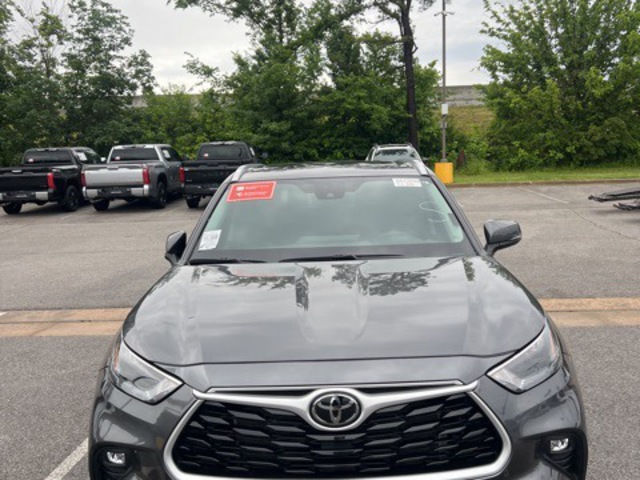 2023 Toyota Highlander FWD