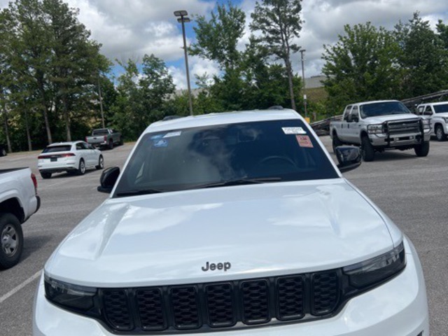 2022 Jeep Grand Cherokee Altitude 4WD L