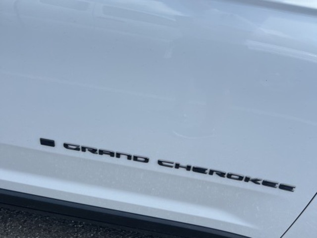 2022 Jeep Grand Cherokee Altitude 4WD L