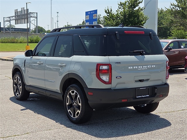 2024 Ford Bronco Outer Banks 4WD Sport